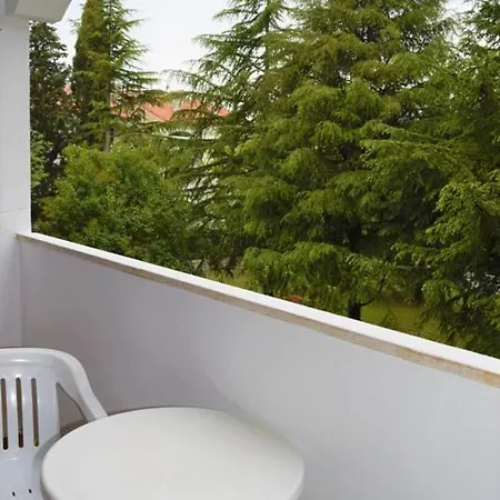 M I M * Porec